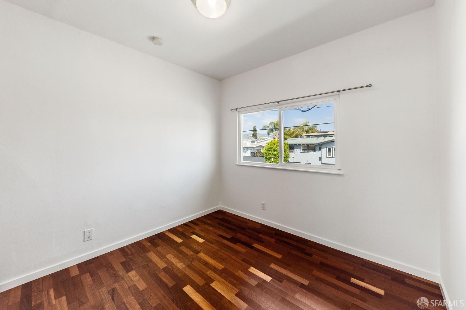906 40th Street Emeryville, CA 94608 - Photo 19 of 27