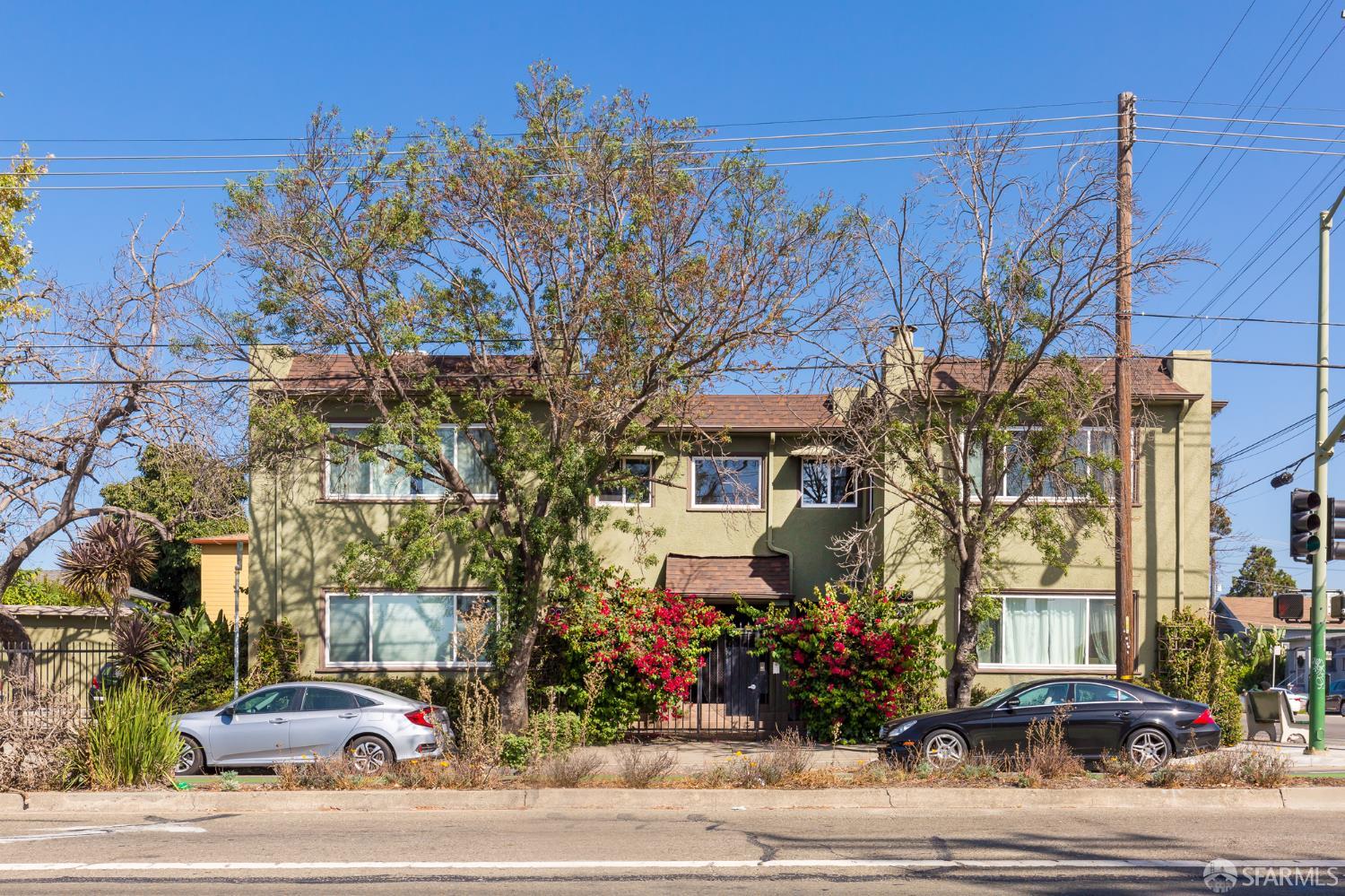 906 40th Street Emeryville, CA 94608 - Photo 2 of 27