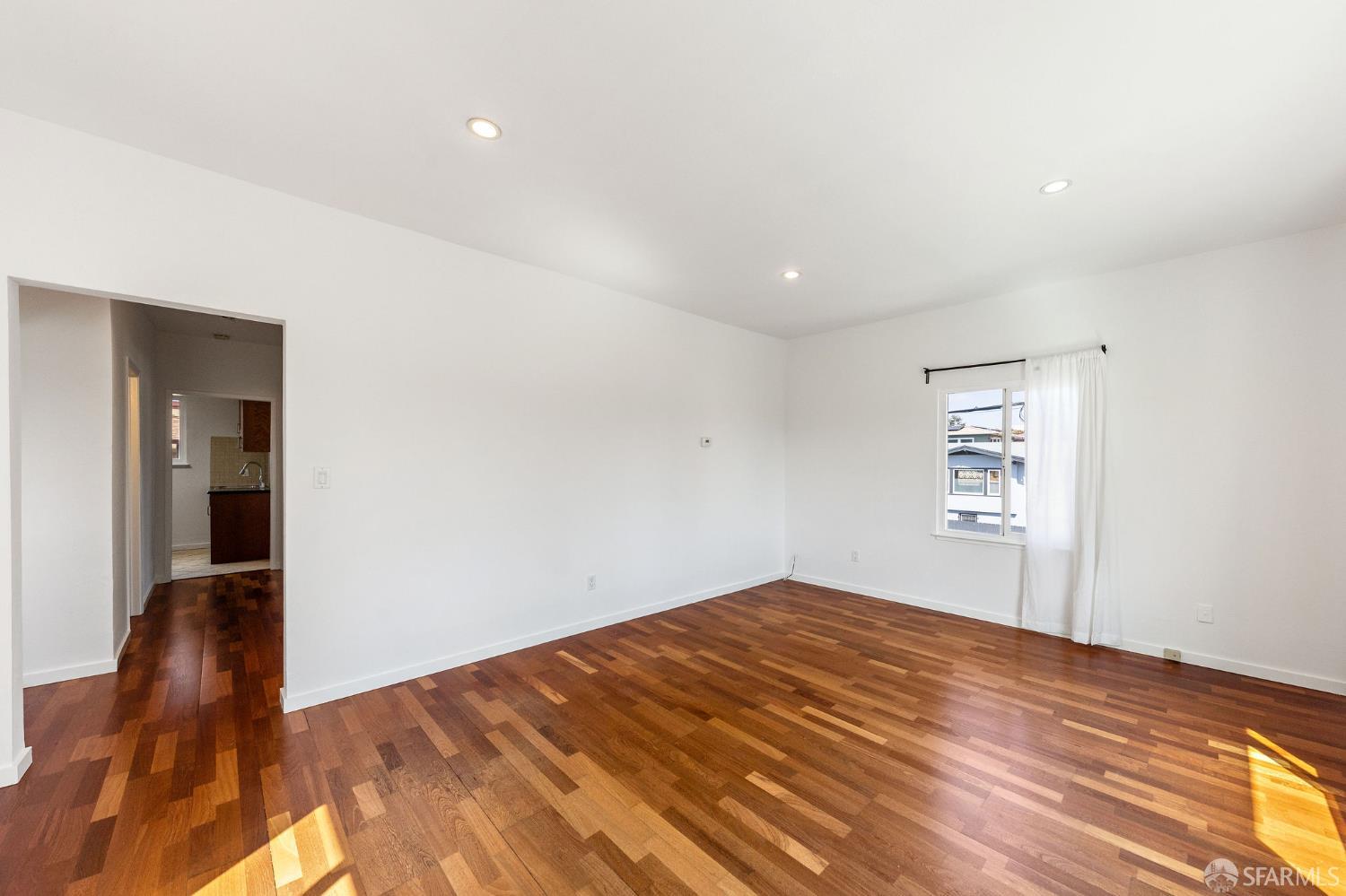 906 40th Street Emeryville, CA 94608 - Photo 5 of 27