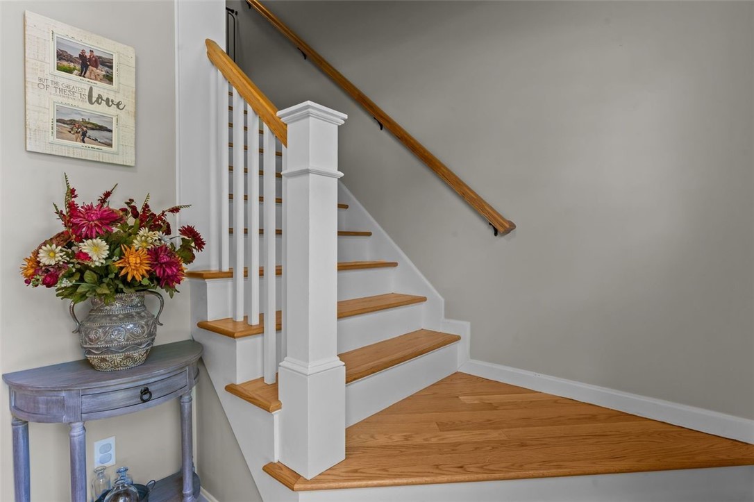 9 Morningside Court Cranston, RI 02921 - Photo 16 of 32