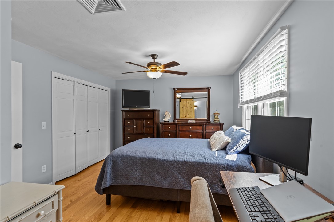 9 Morningside Court Cranston, RI 02921 - Photo 19 of 32