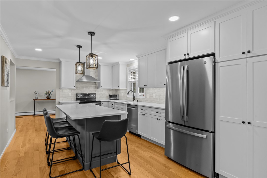 9 Morningside Court Cranston, RI 02921 - Photo 5 of 32