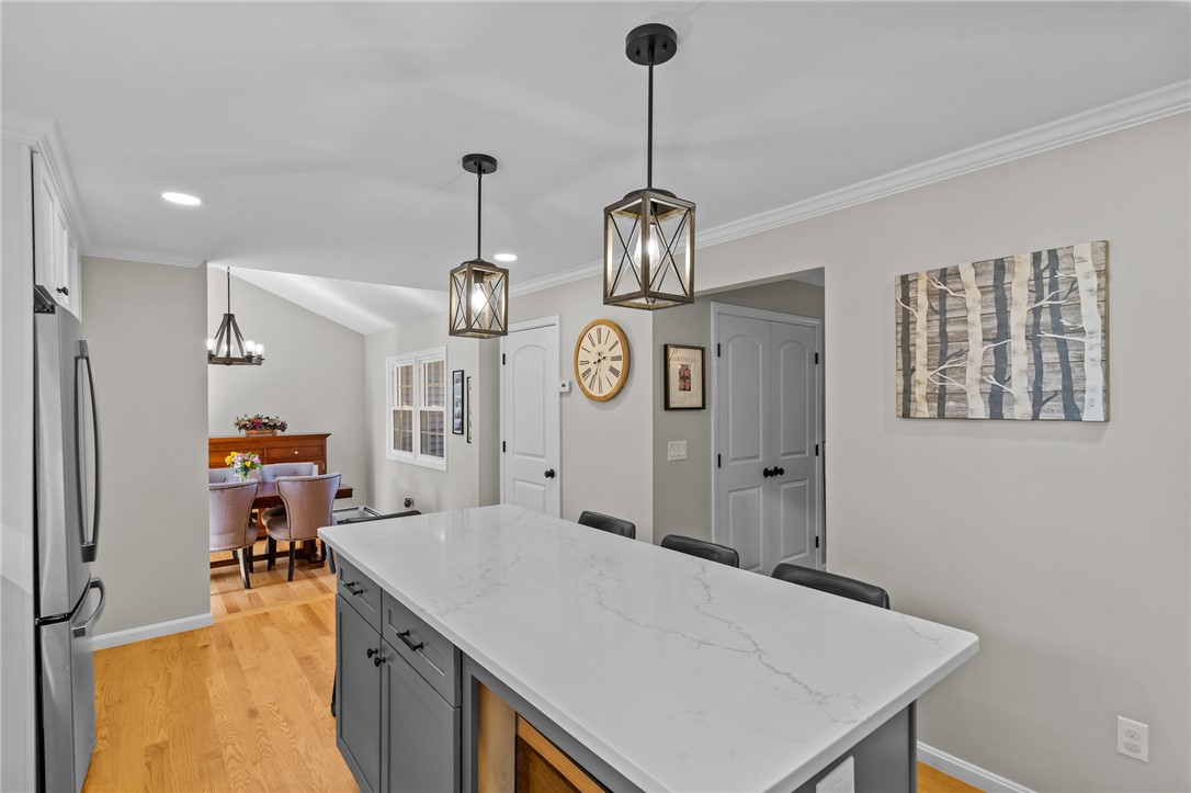 9 Morningside Court Cranston, RI 02921 - Photo 6 of 32