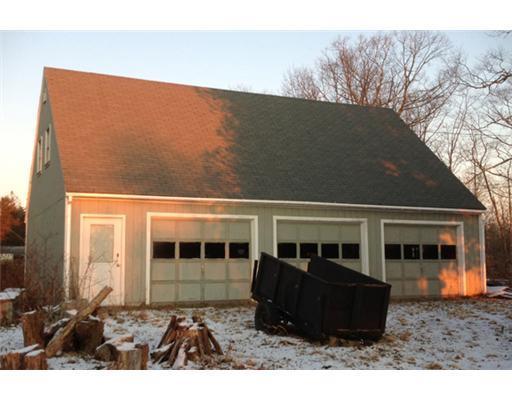 174 Cooper Road Warren, ME 04864 - Photo 3 of 8 Parking Lot/Garage.