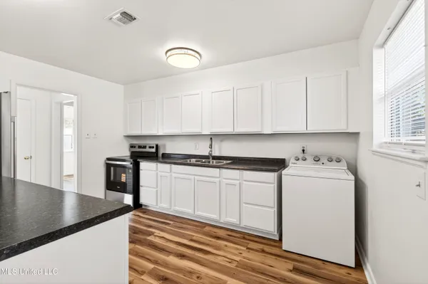 $195,900 | 2209 North Street, Gulfport, MS 39507
