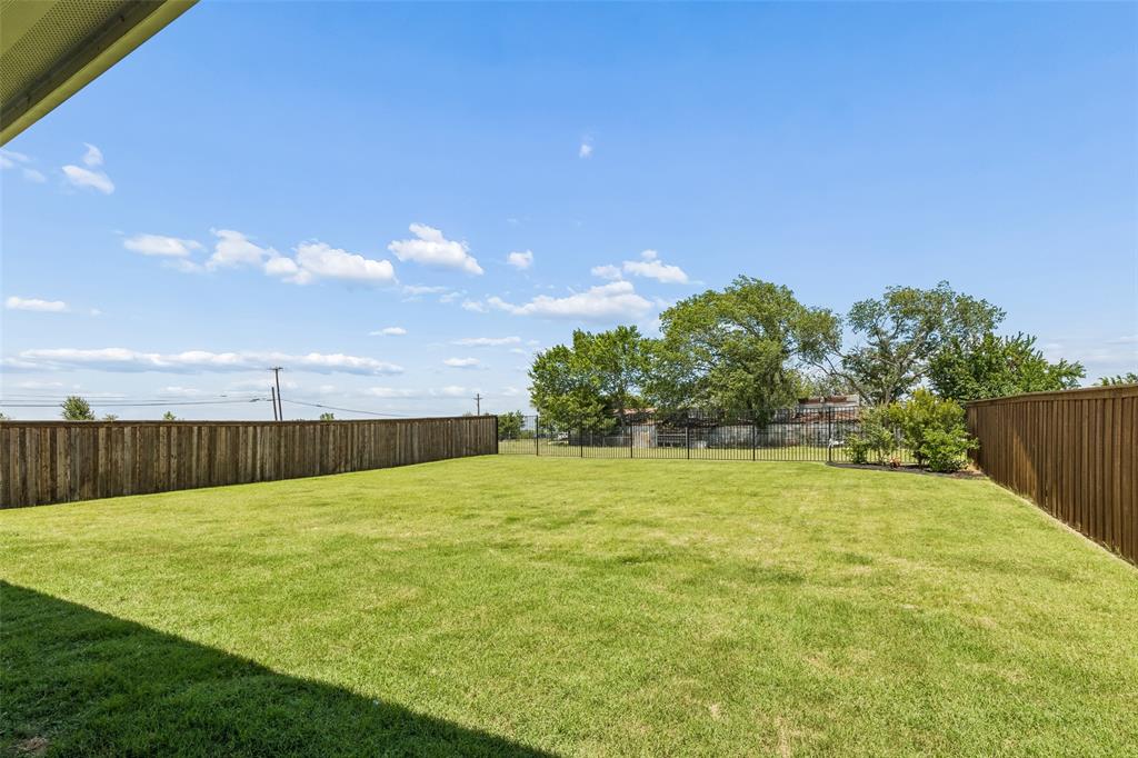 8914 Edna Place Rowlett, TX 75089 - Photo 27 of 35