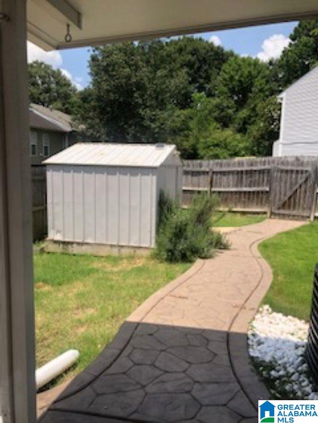 1557 Applegate Lane Alabaster, AL 35007 - Photo 4 of 12