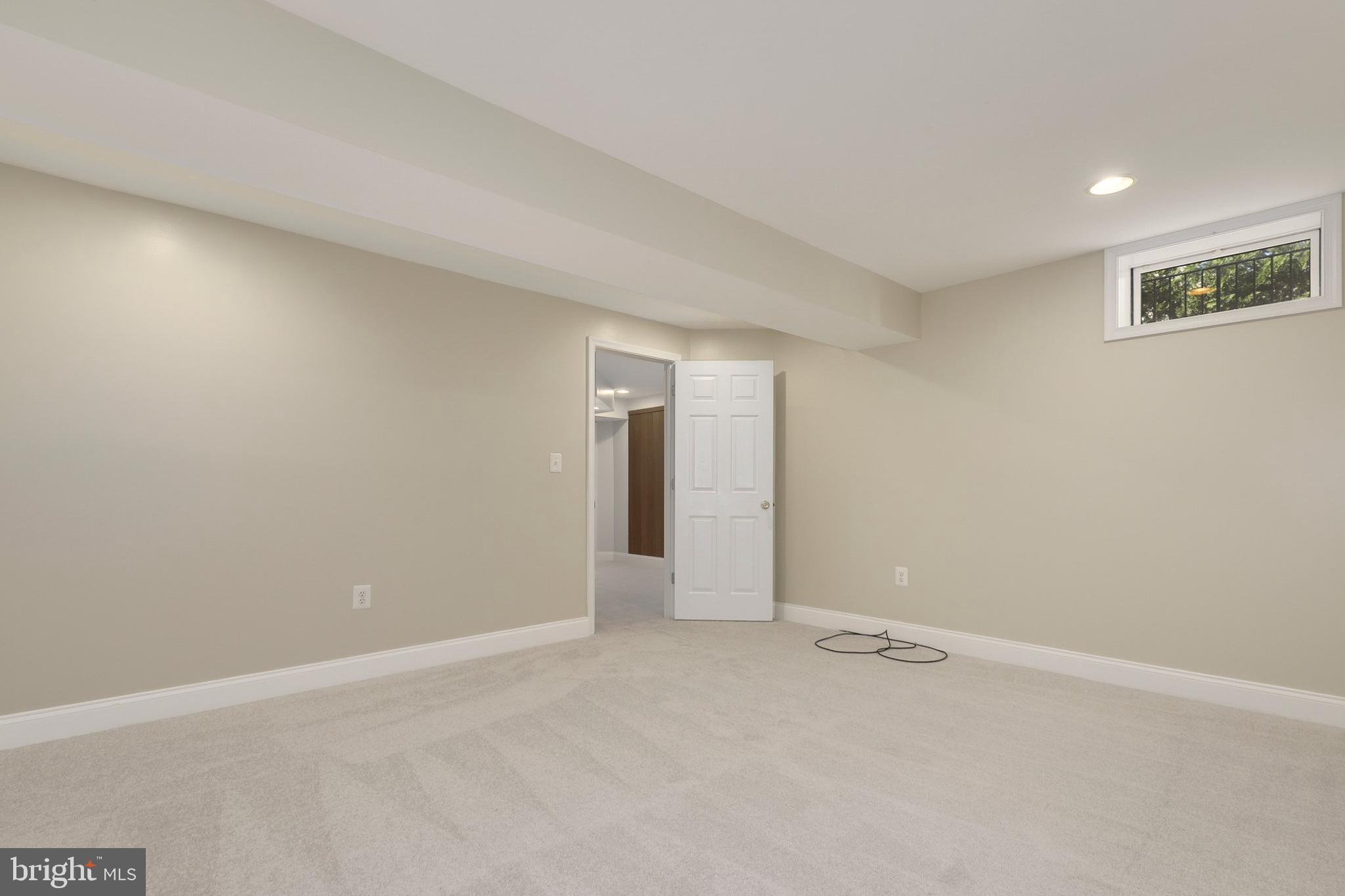 43486 Ogden Place Sterling, VA 20166 - Photo 43 of 73