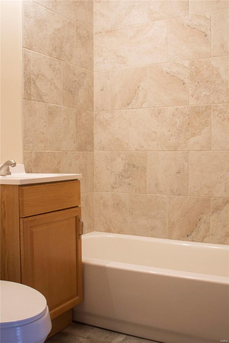 120 East 1st Street Roxana, IL 62084 - Photo 14 of 18 Gallery Image 14