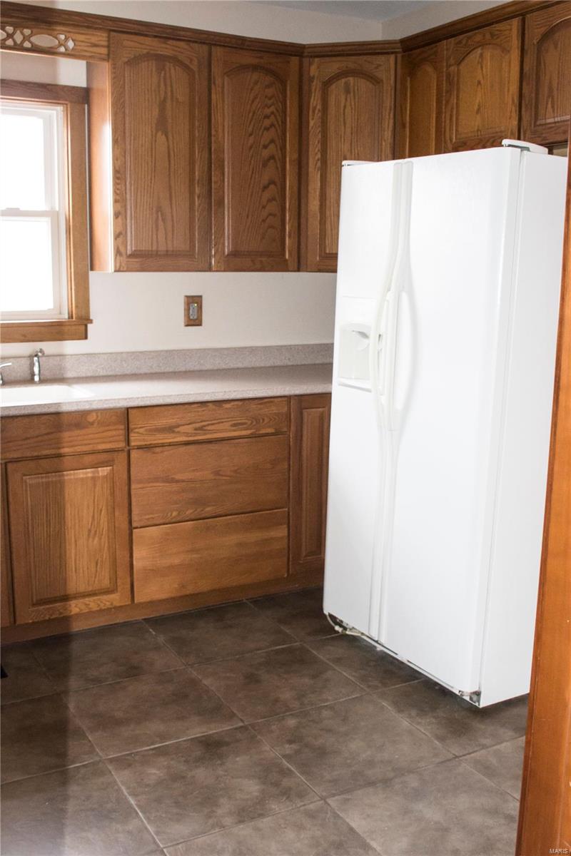120 East 1st Street Roxana, IL 62084 - Photo 6 of 18 Gallery Image 6