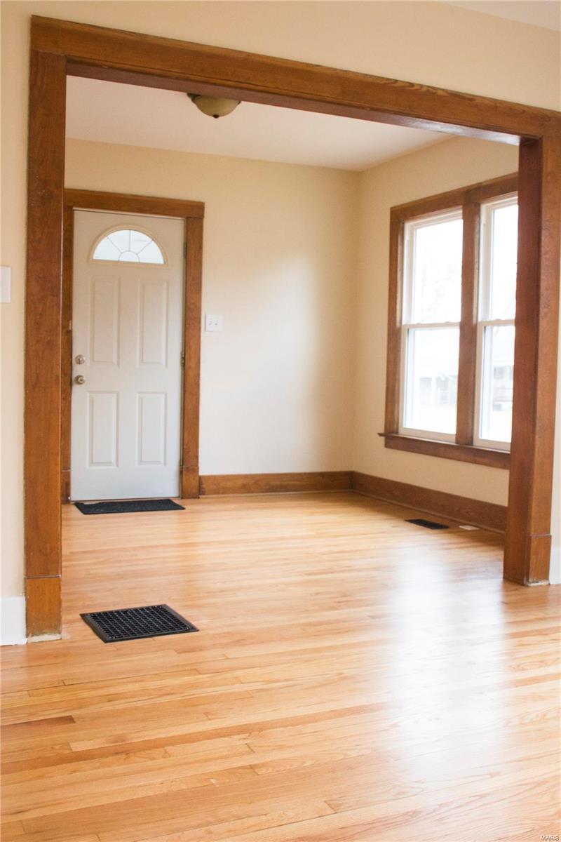 120 East 1st Street Roxana, IL 62084 - Photo 9 of 18 Gallery Image 9
