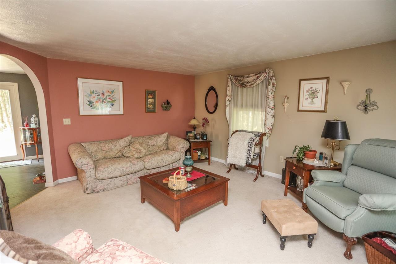 201 Beals Road Bedford, NH 03110 - Photo 13 of 40