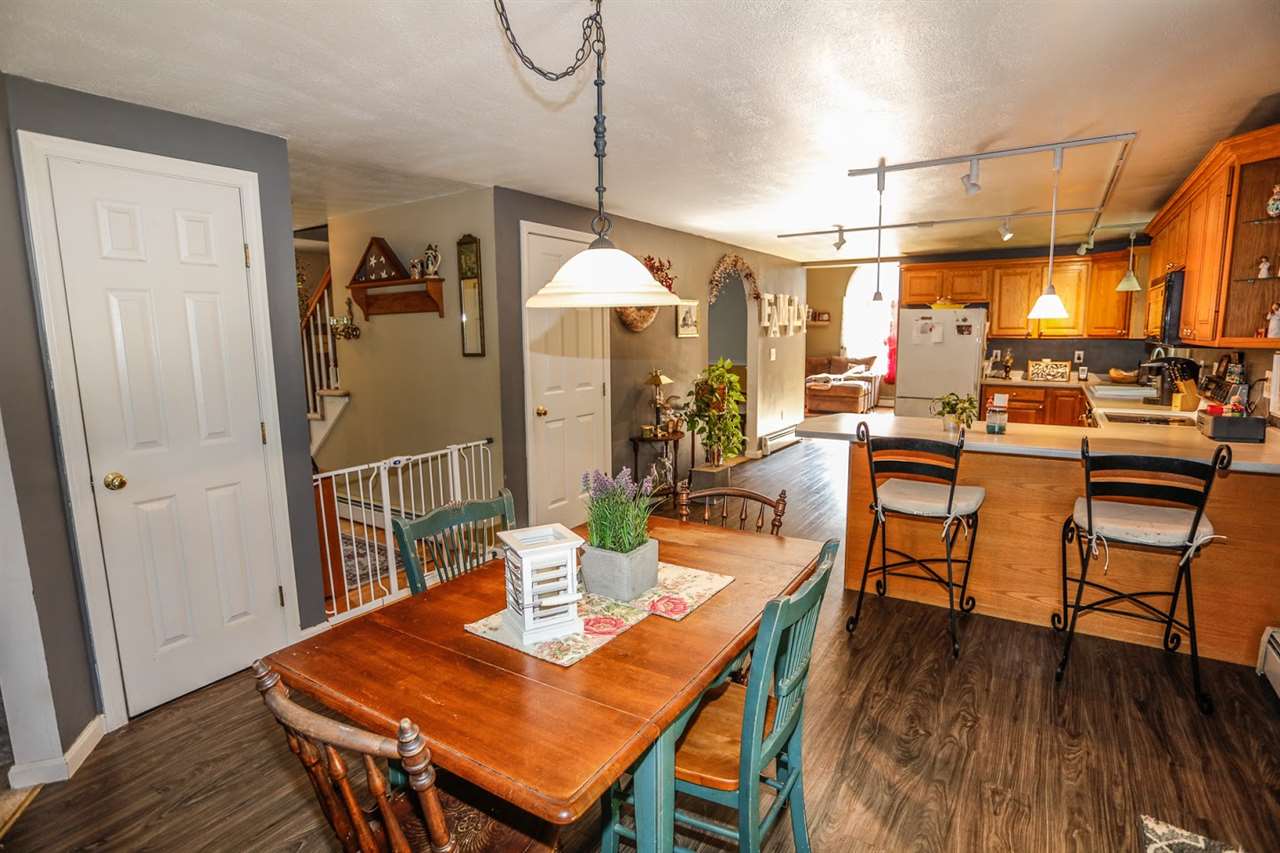201 Beals Road Bedford, NH 03110 - Photo 5 of 40