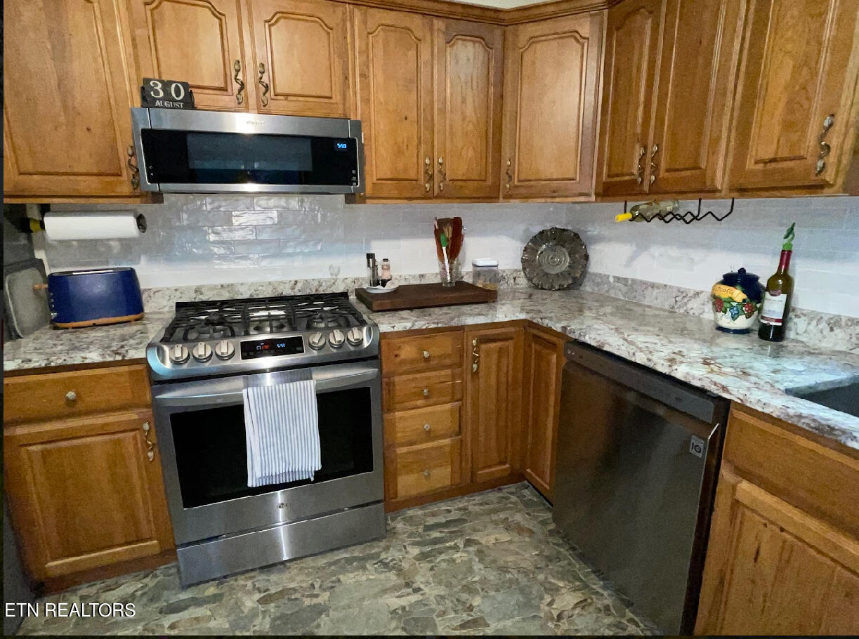 1057 Crockett Ridge Road Rose Hill, VA 24281 - Photo 39 of 58 IMG_7772