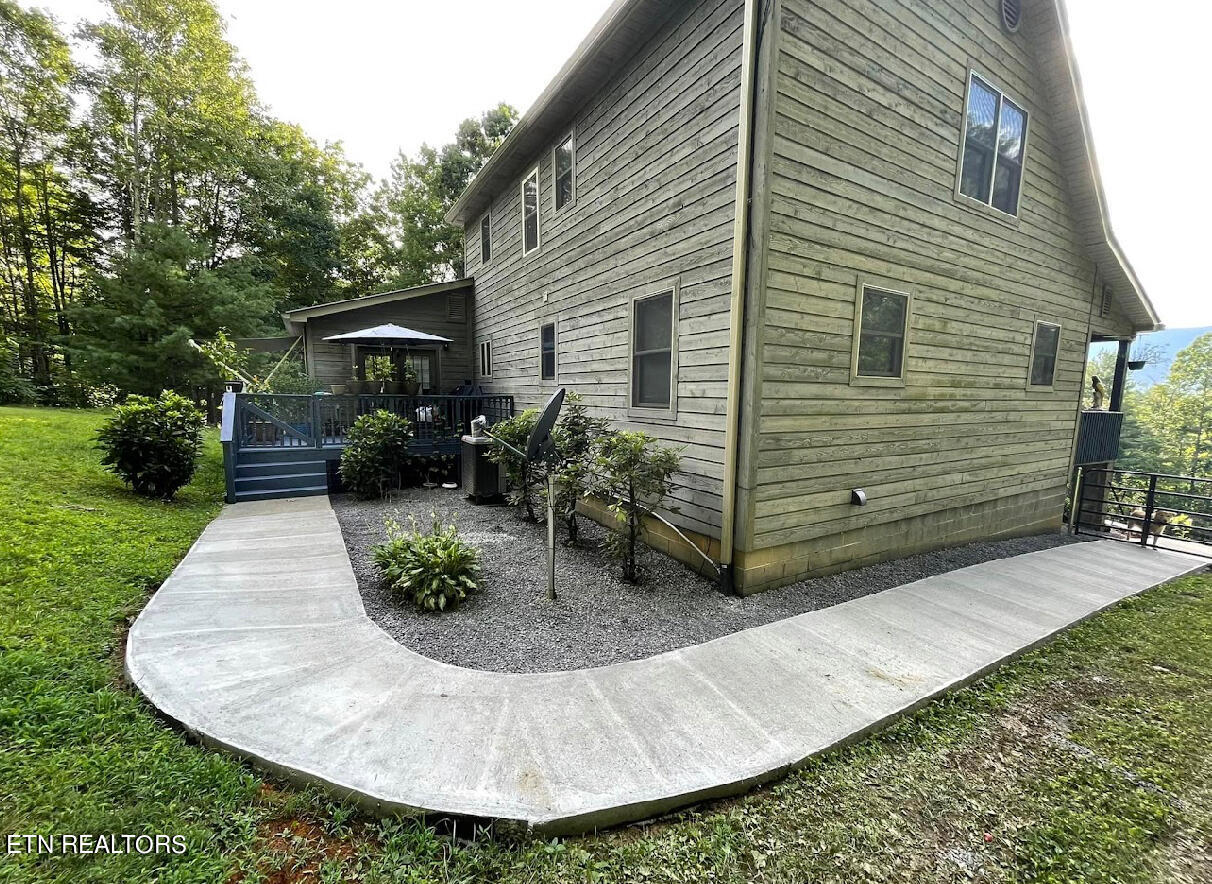 1057 Crockett Ridge Road Rose Hill, VA 24281 - Photo 6 of 58 IMG_7745