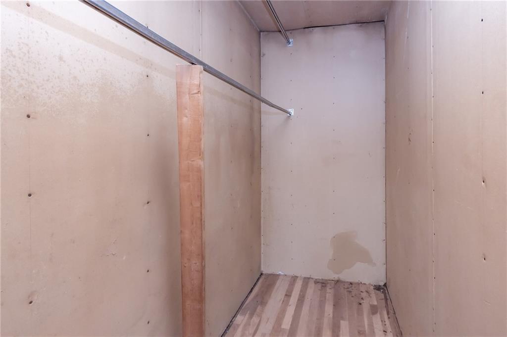 284 Myoma Road Mars, PA 16046 - Photo 21 of 33 a view of a small space