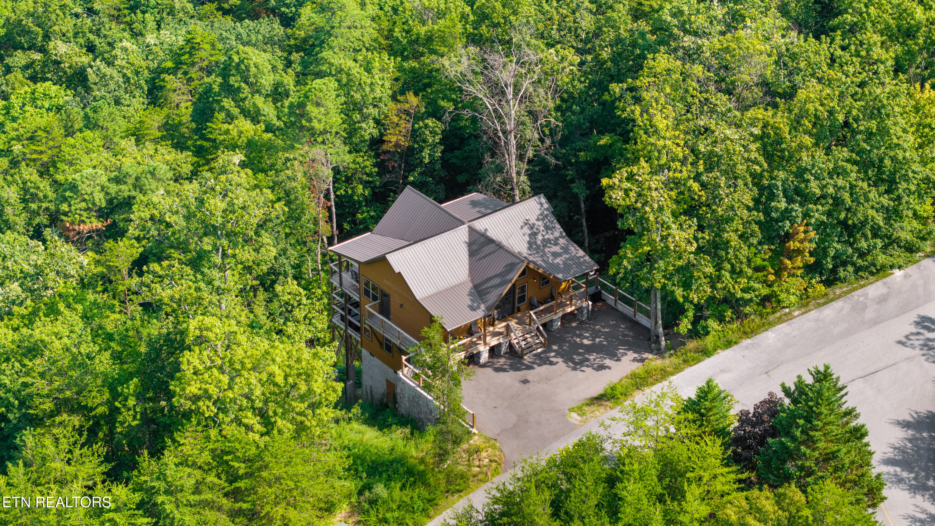 4471 Stackstone Road Sevierville, TN 37862 - Photo 45 of 48 4471 Stackstone Rd38