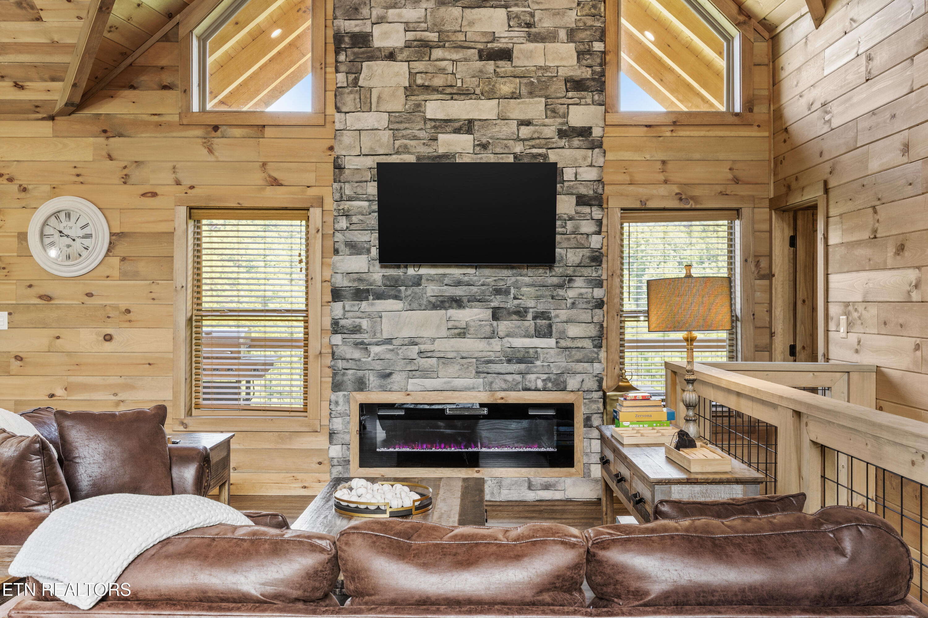 4471 Stackstone Road Sevierville, TN 37862 - Photo 6 of 48 4471 Stackstone Rd04