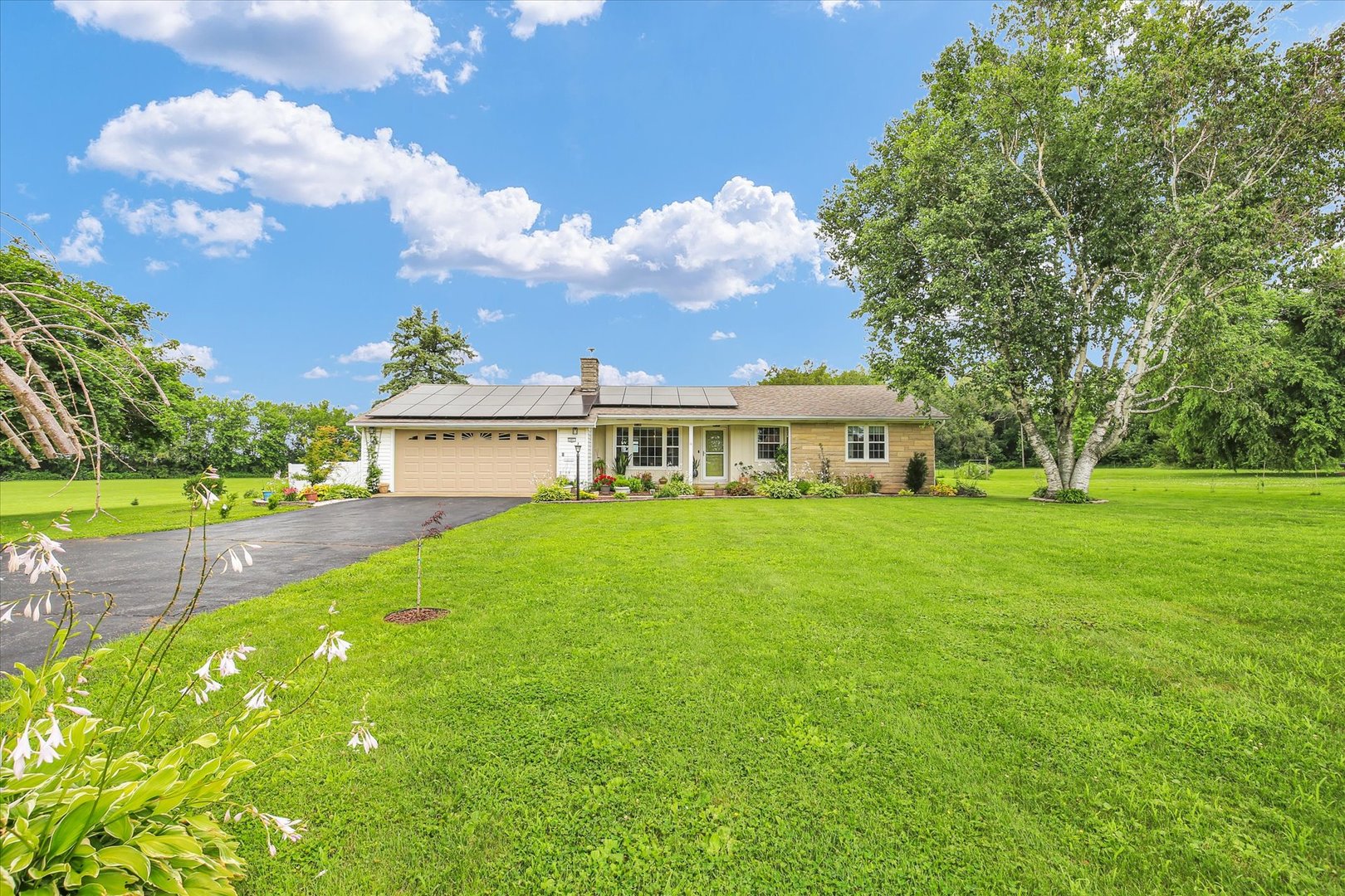 601 West Woodyard Avenue Ridge Farm, IL 61870 - Photo 1 of 38