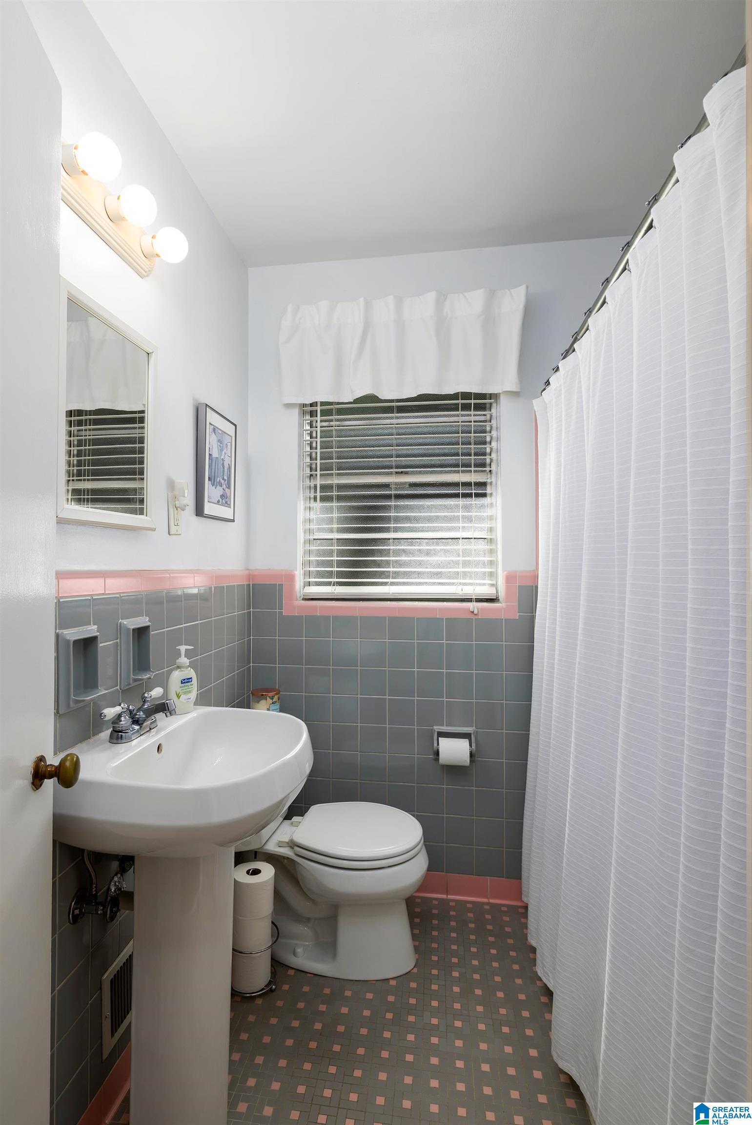 3422 Avalon Road Birmingham, AL 35209 - Photo 30 of 47