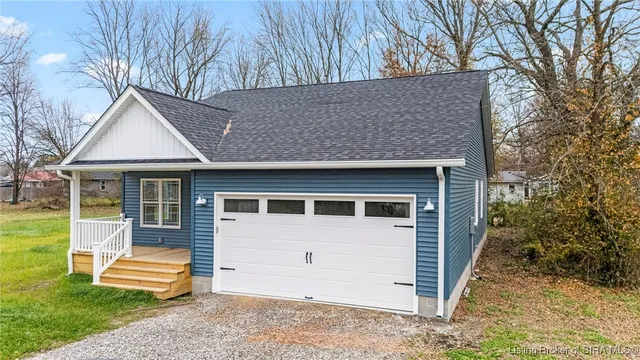 $219,900 | 161 South 5th Street, Austin, IN 47102