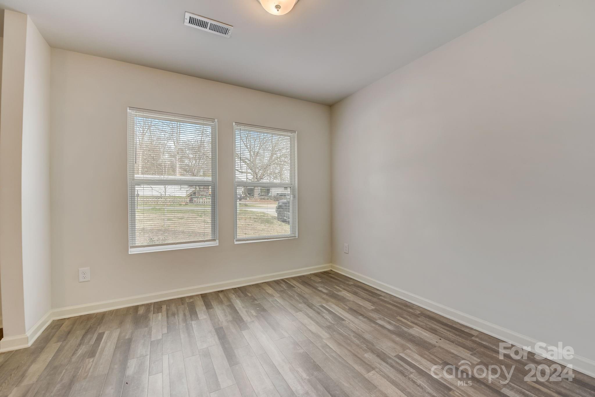9817 Old Dowd Road Charlotte, NC 28214 - Photo 7 of 34 Gallery Image 7
