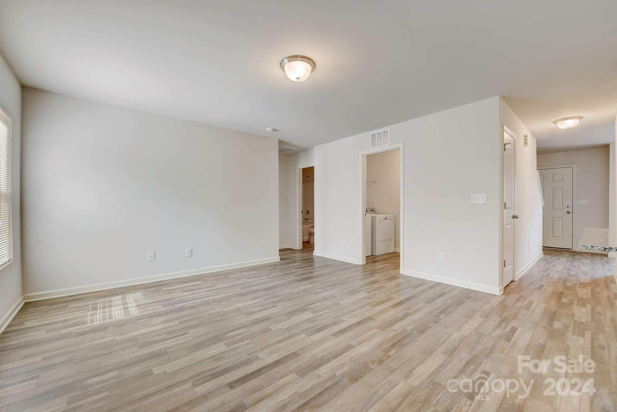 9817 Old Dowd Road Charlotte, NC 28214 - Photo 8 of 34 Gallery Image 8