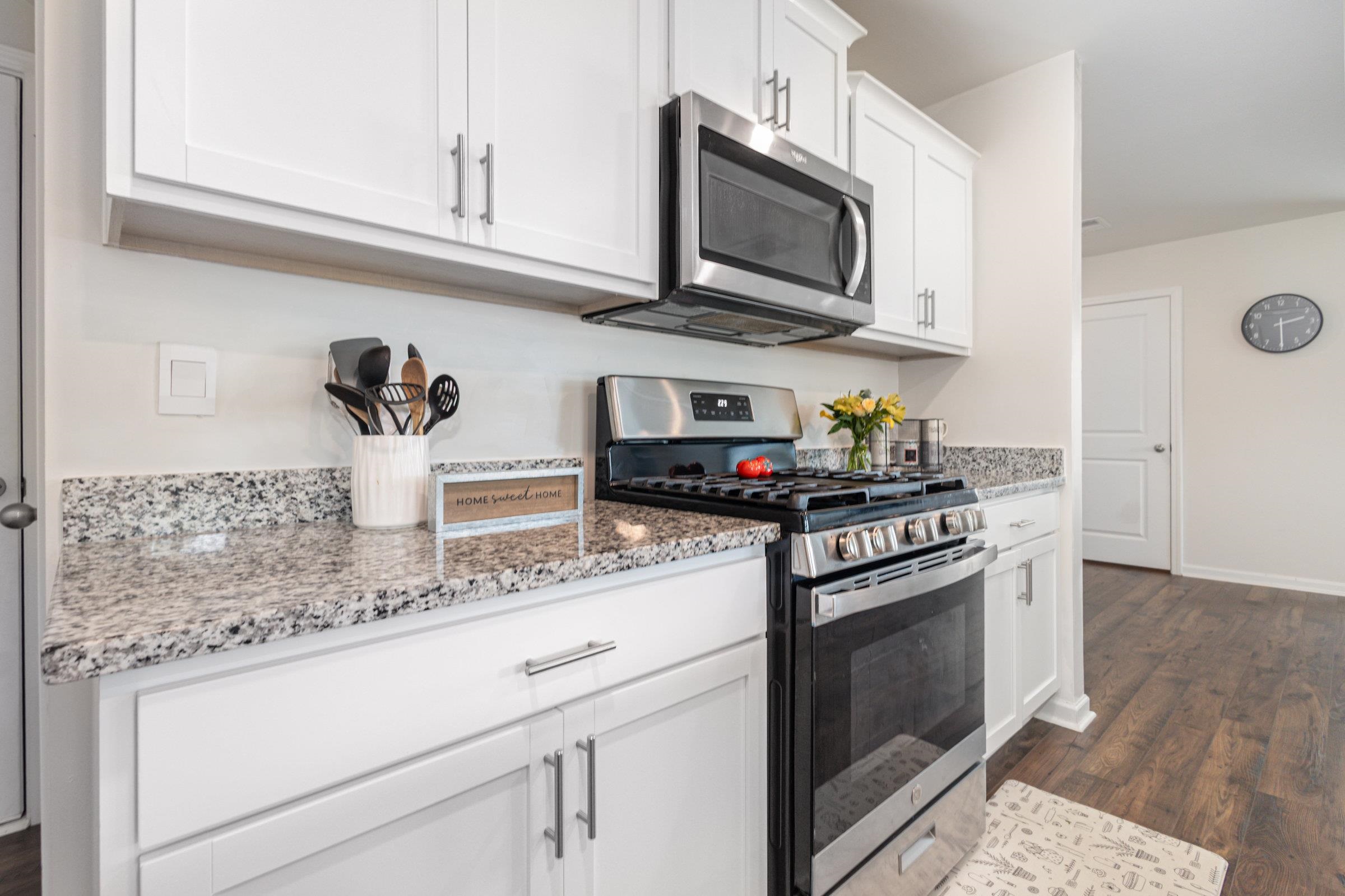 4614 Bessemer Court Boiling Springs, SC 29316 - Photo 13 of 38 Kitchen