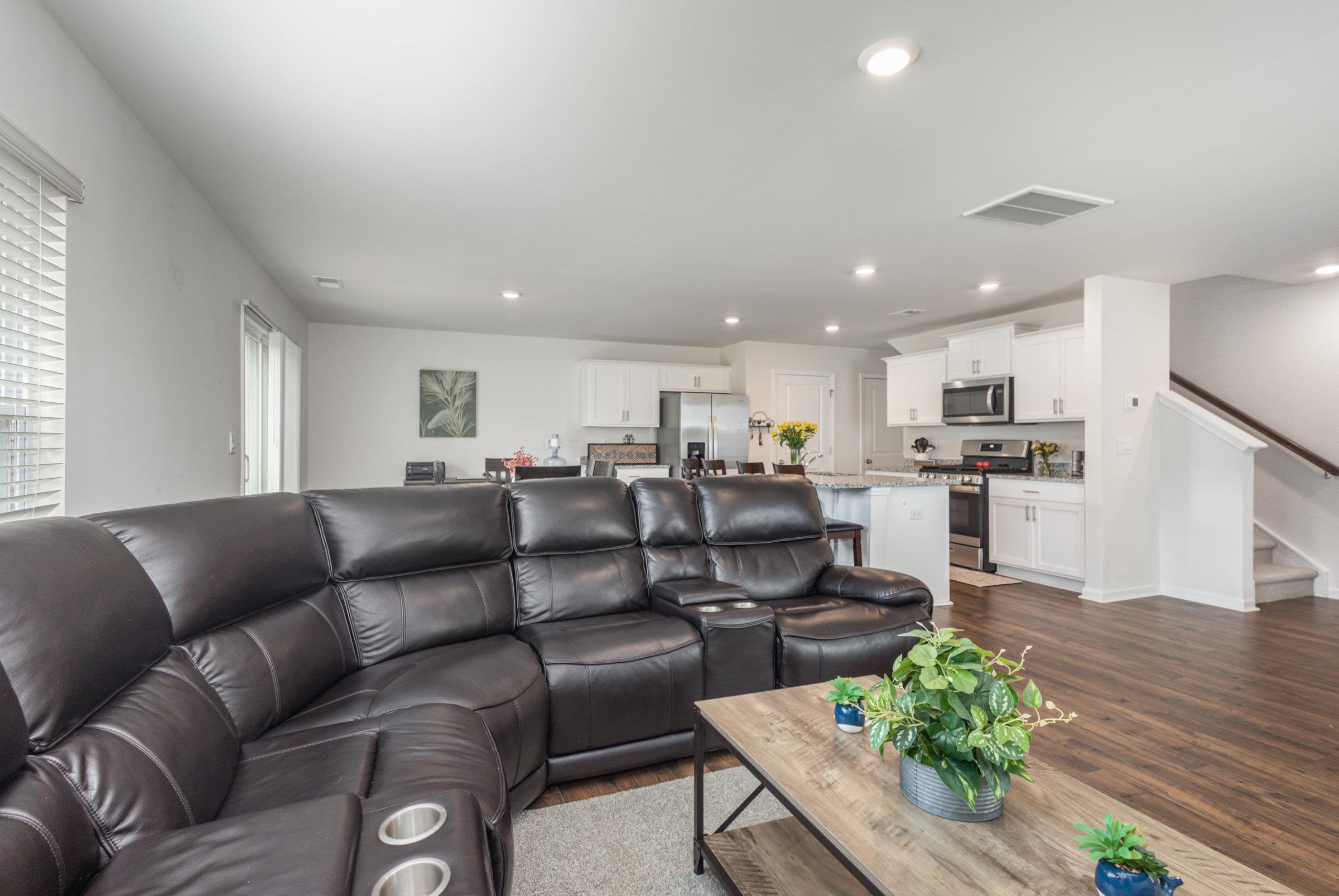 4614 Bessemer Court Boiling Springs, SC 29316 - Photo 7 of 38 Living Room
