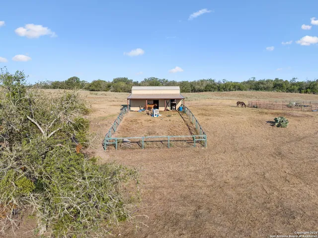 $749,900 | 7970 Highway 87, La Vernia, TX 78121