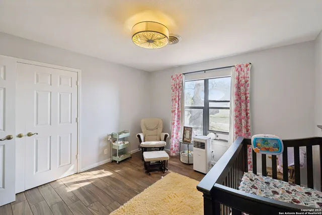 $749,900 | 7970 Highway 87, La Vernia, TX 78121