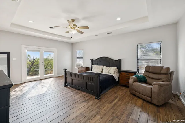 $749,900 | 7970 Highway 87, La Vernia, TX 78121