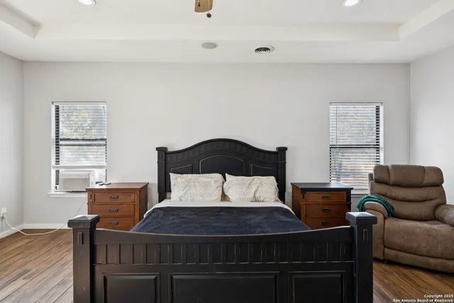 $749,900 | 7970 Highway 87, La Vernia, TX 78121