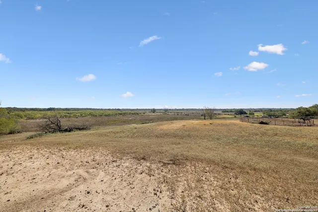 $749,900 | 7970 Highway 87, La Vernia, TX 78121