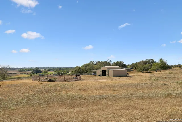 $749,900 | 7970 Highway 87, La Vernia, TX 78121