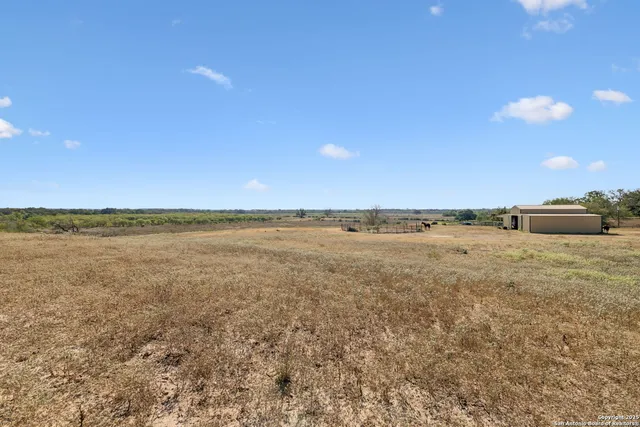 $749,900 | 7970 Highway 87, La Vernia, TX 78121