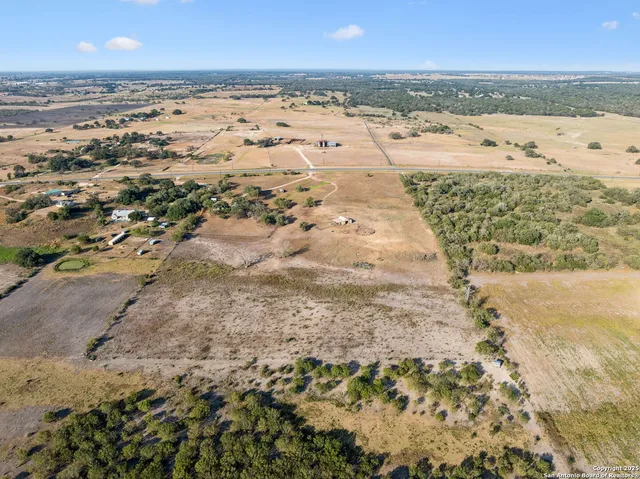 $749,900 | 7970 Highway 87, La Vernia, TX 78121
