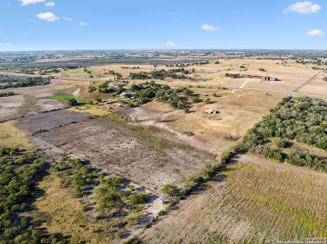 $749,900 | 7970 Highway 87, La Vernia, TX 78121