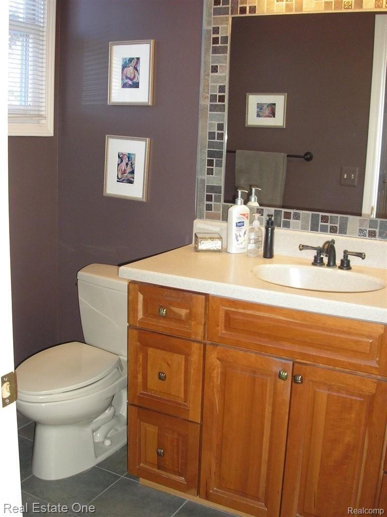 863 Spartan Drive Rochester, MI 48309 - Photo 12 of 25 P1010686.JPG