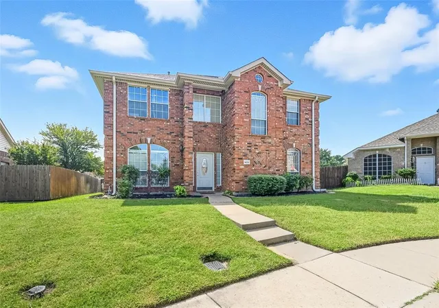 $440,000 | 1432 Stone Canyon Way, Lewisville, TX 75067