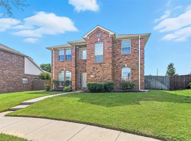 $440,000 | 1432 Stone Canyon Way, Lewisville, TX 75067