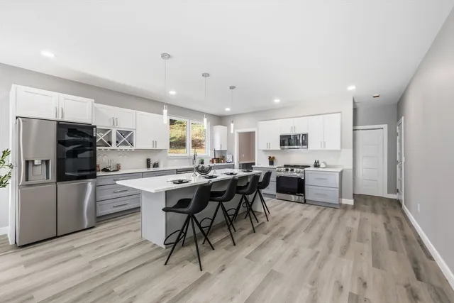 $619,000 | 287 Whitney Avenue, Holyoke, MA 01040