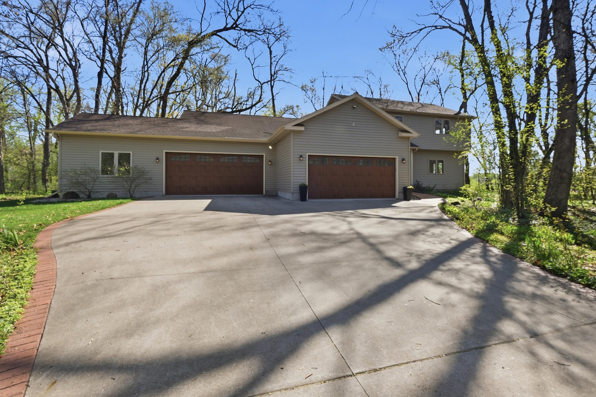 498 Meander Wood Road Oregon, WI 53575 - Photo 2 of 90