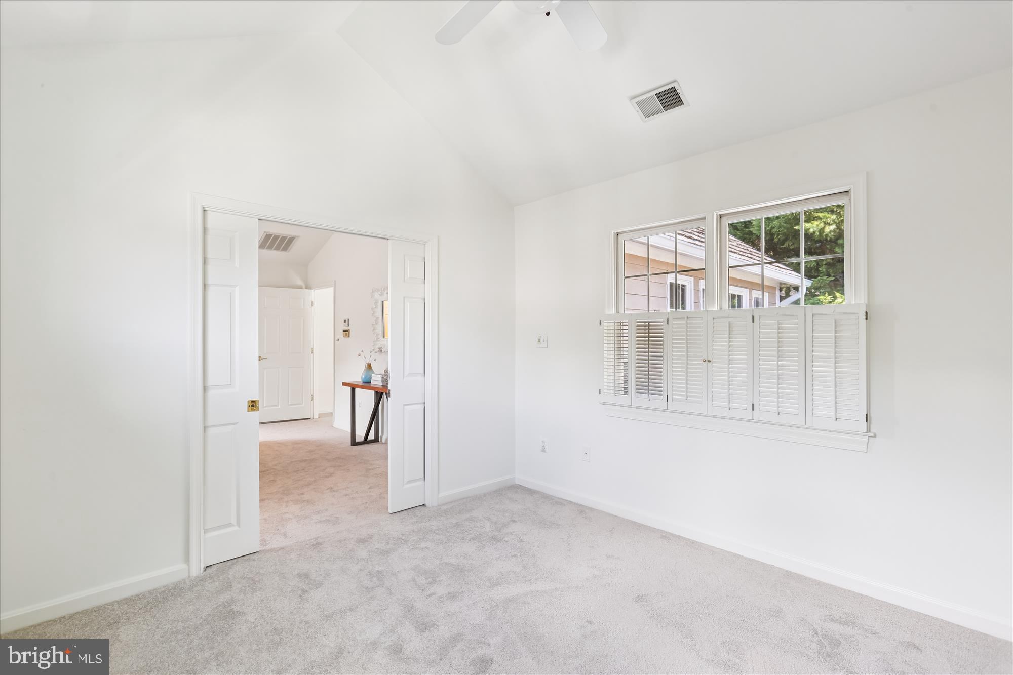 403 Kent Oaks Way Gaithersburg, MD 20878 - Photo 34 of 76 Sitting area that connects to primary suite