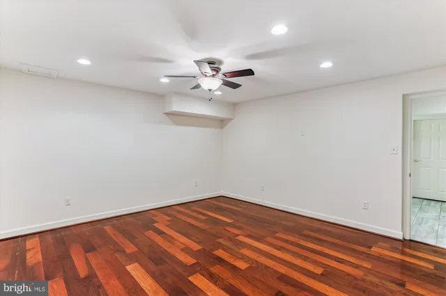 $1,224,900 | 403 Kent Oaks Way, Gaithersburg, MD 20878