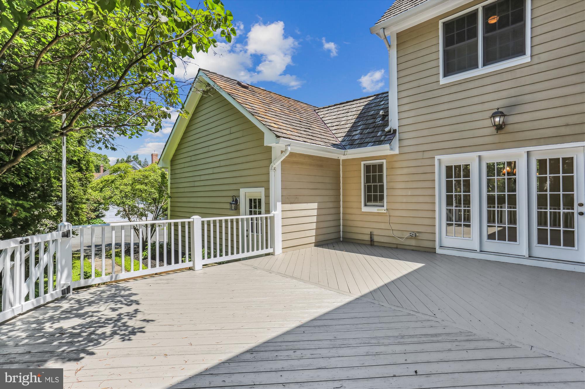 403 Kent Oaks Way Gaithersburg, MD 20878 - Photo 57 of 76 Sunny & spacious deck