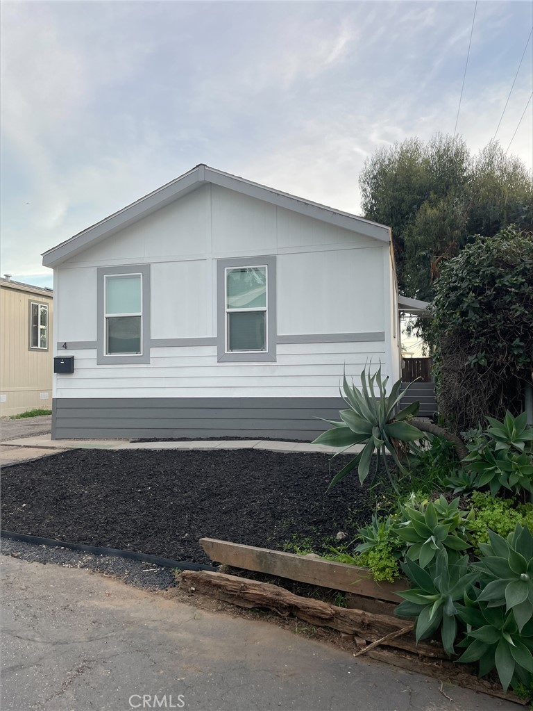 520 Pine Avenue, Unit 4 Goleta, CA 93117 - Photo 4 of 13