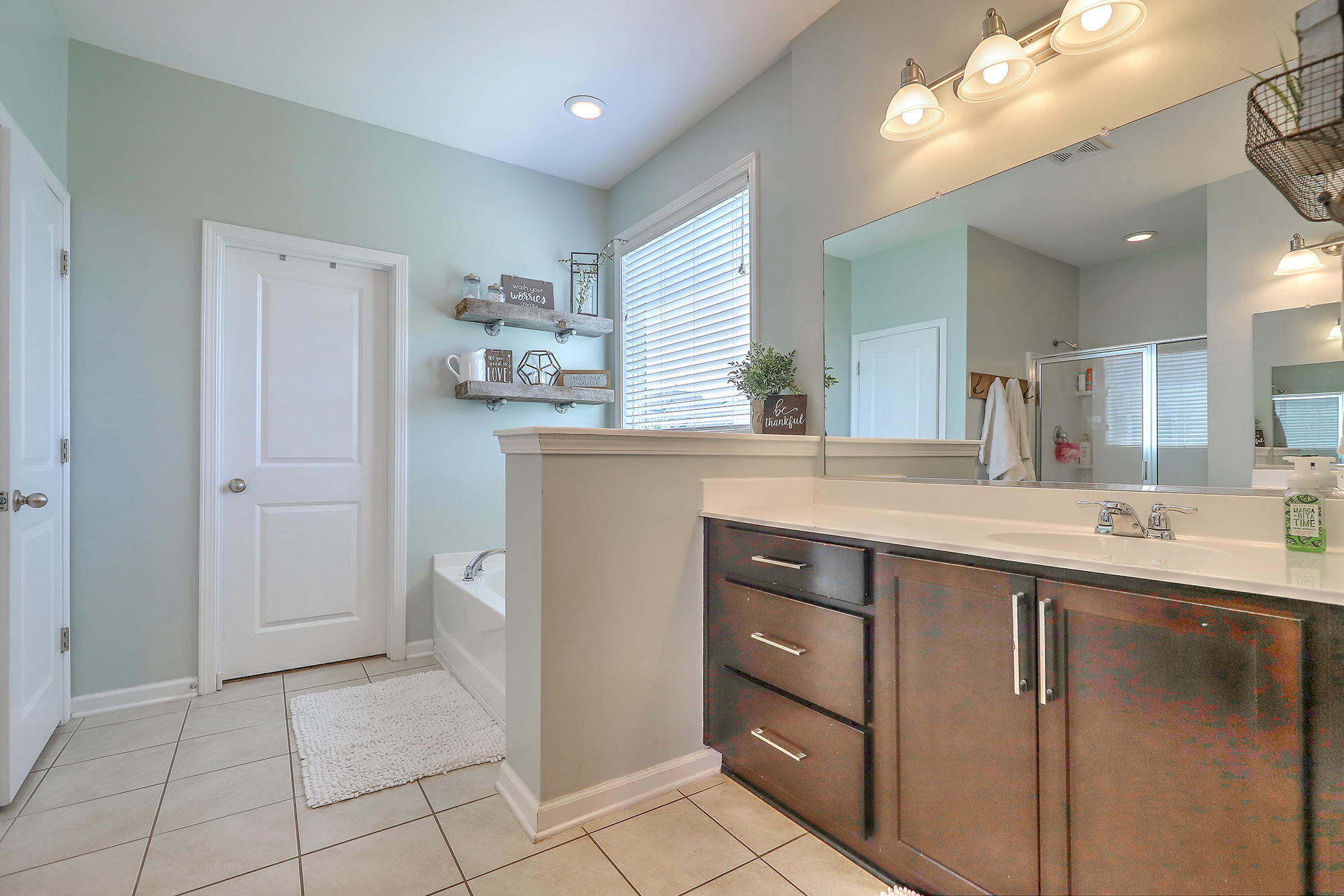 1311 Raven Road Hanahan, SC 29410 - Photo 16 of 39 IMG_8177_8_9