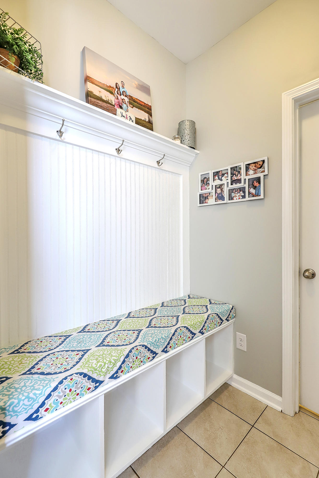 1311 Raven Road Hanahan, SC 29410 - Photo 4 of 39 IMG_8123_4_5