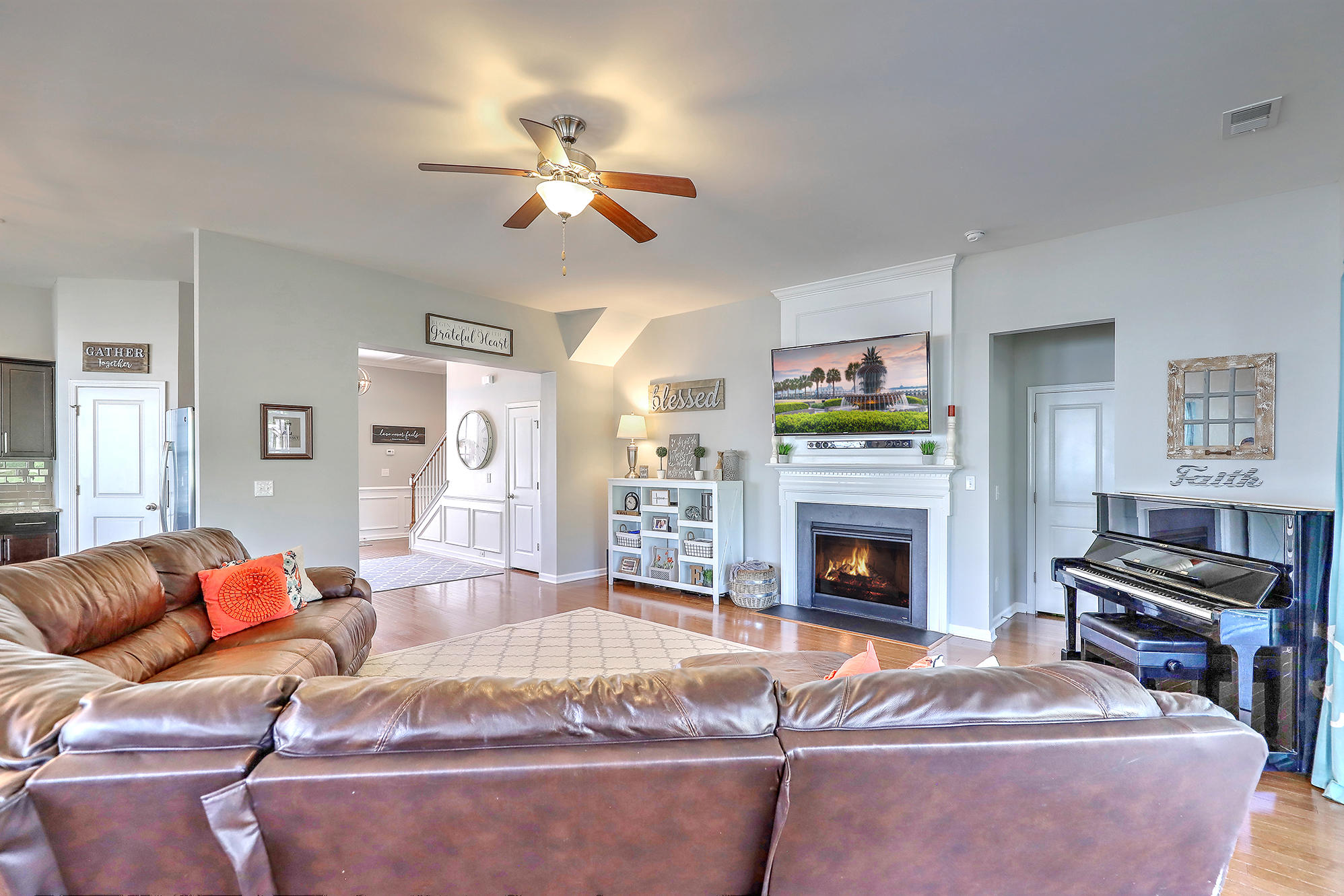 1311 Raven Road Hanahan, SC 29410 - Photo 6 of 39 IMG_8141_2_3
